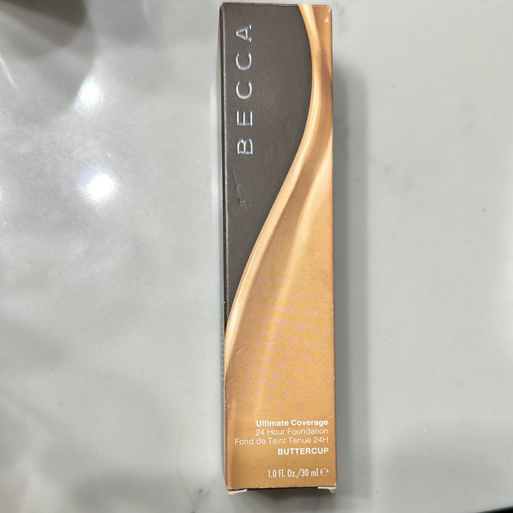 Becca Ultimate Coverage Foundation - Buttercup